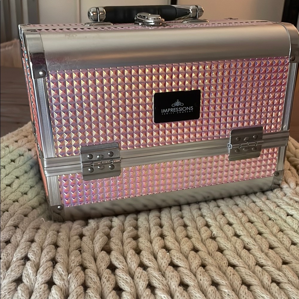 Impressions Pink and Silver Cosmetic Organizer